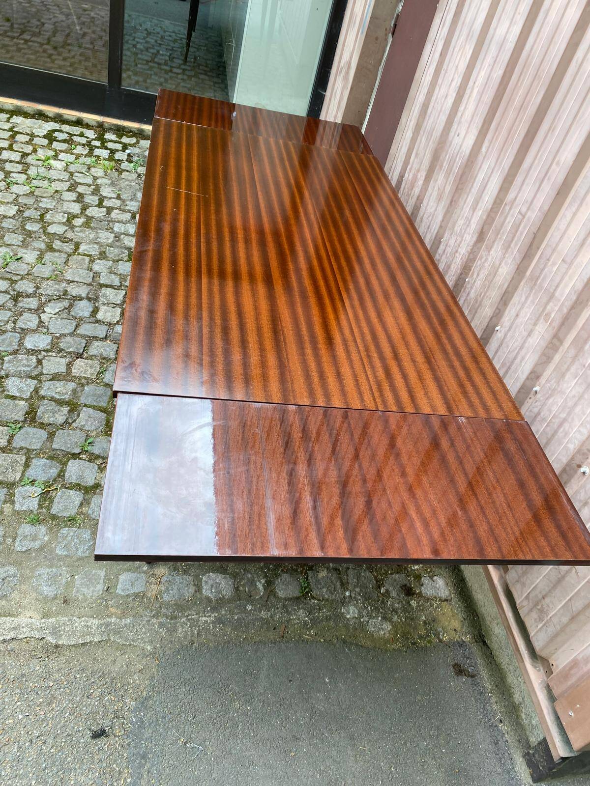 Scandinavian extendable dining table made of solid wood and rosewood, 220cm.