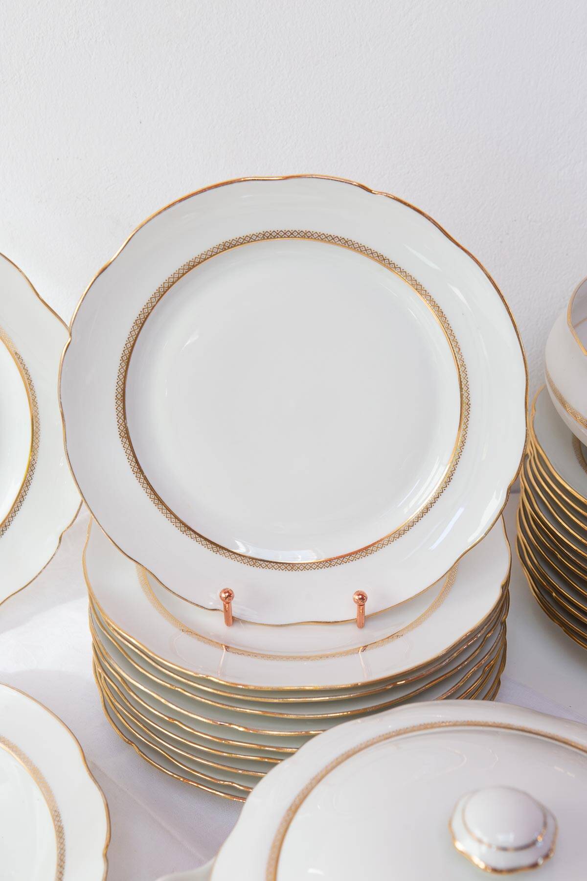 Limoges porcelain dinner service by Chapus Frères 40 pieces