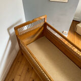Rattan bed