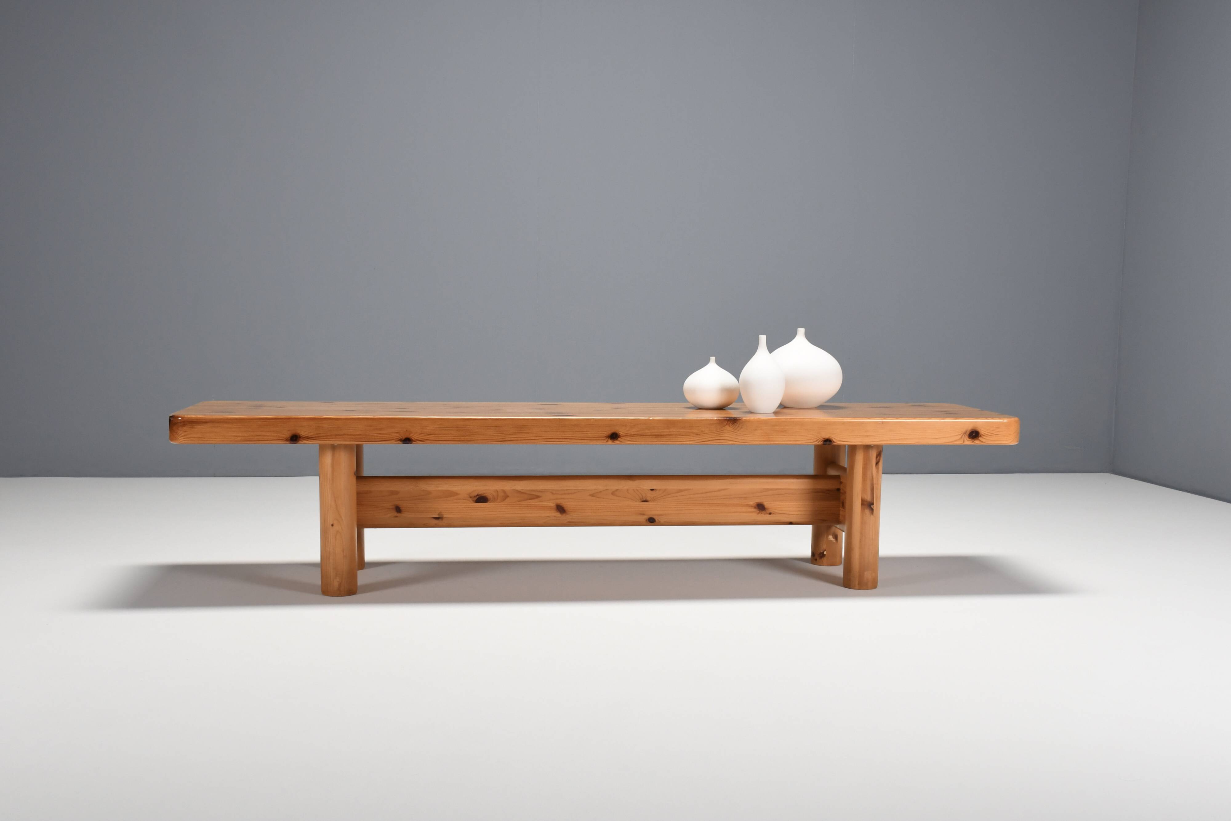 Grand Banc/Table en Pin Massif par les Architectes Friis & Moltke Nielsen, 1978