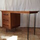Bureau vintage en chêne sur pieds épingle 1950