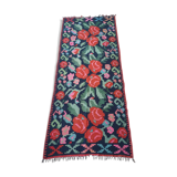 Large Moldavian runner rug with red roses, Romanian floral carpet made by hand with beautiful design 110x265cm