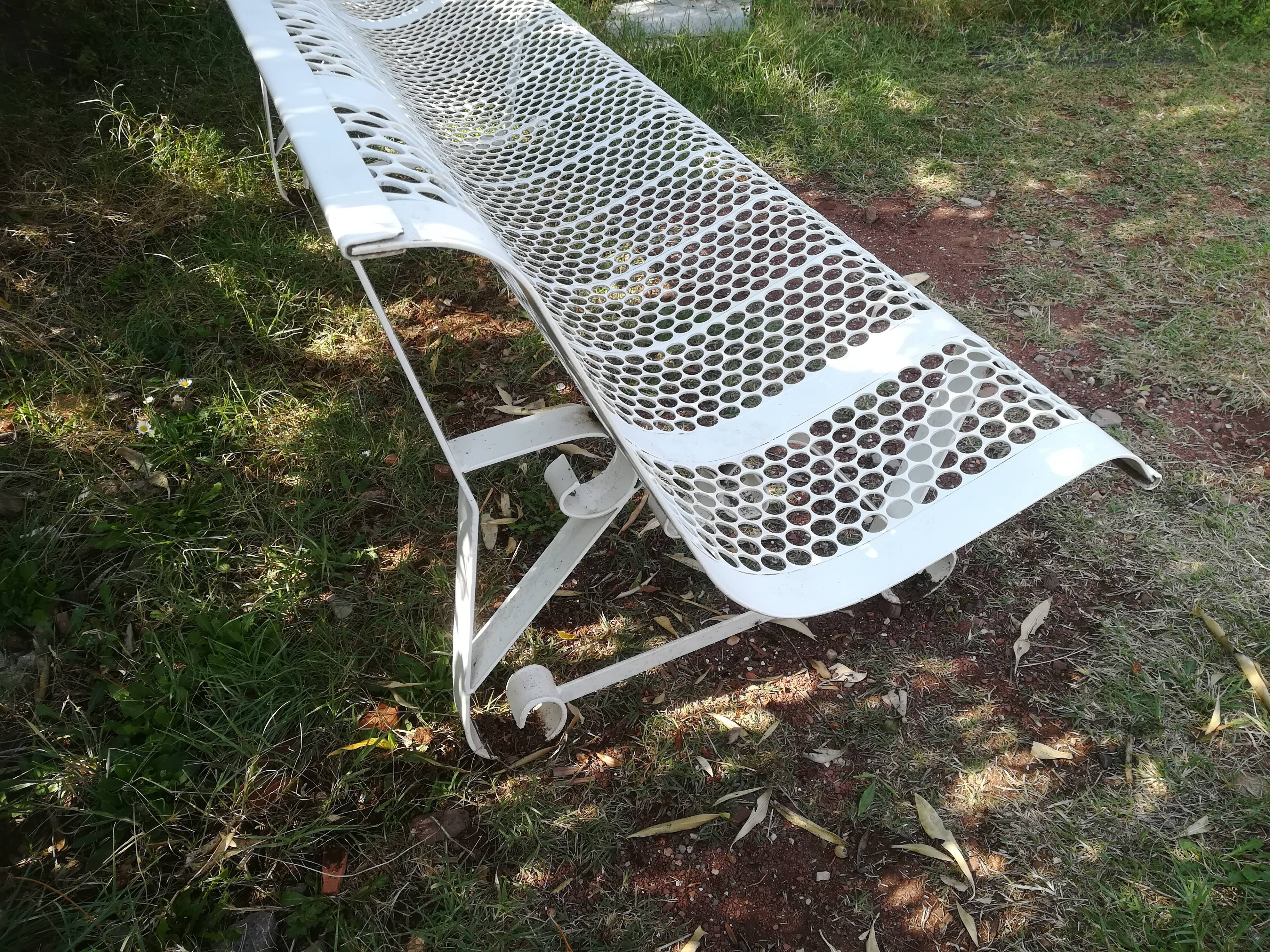 Former public bench in metal René Malaval