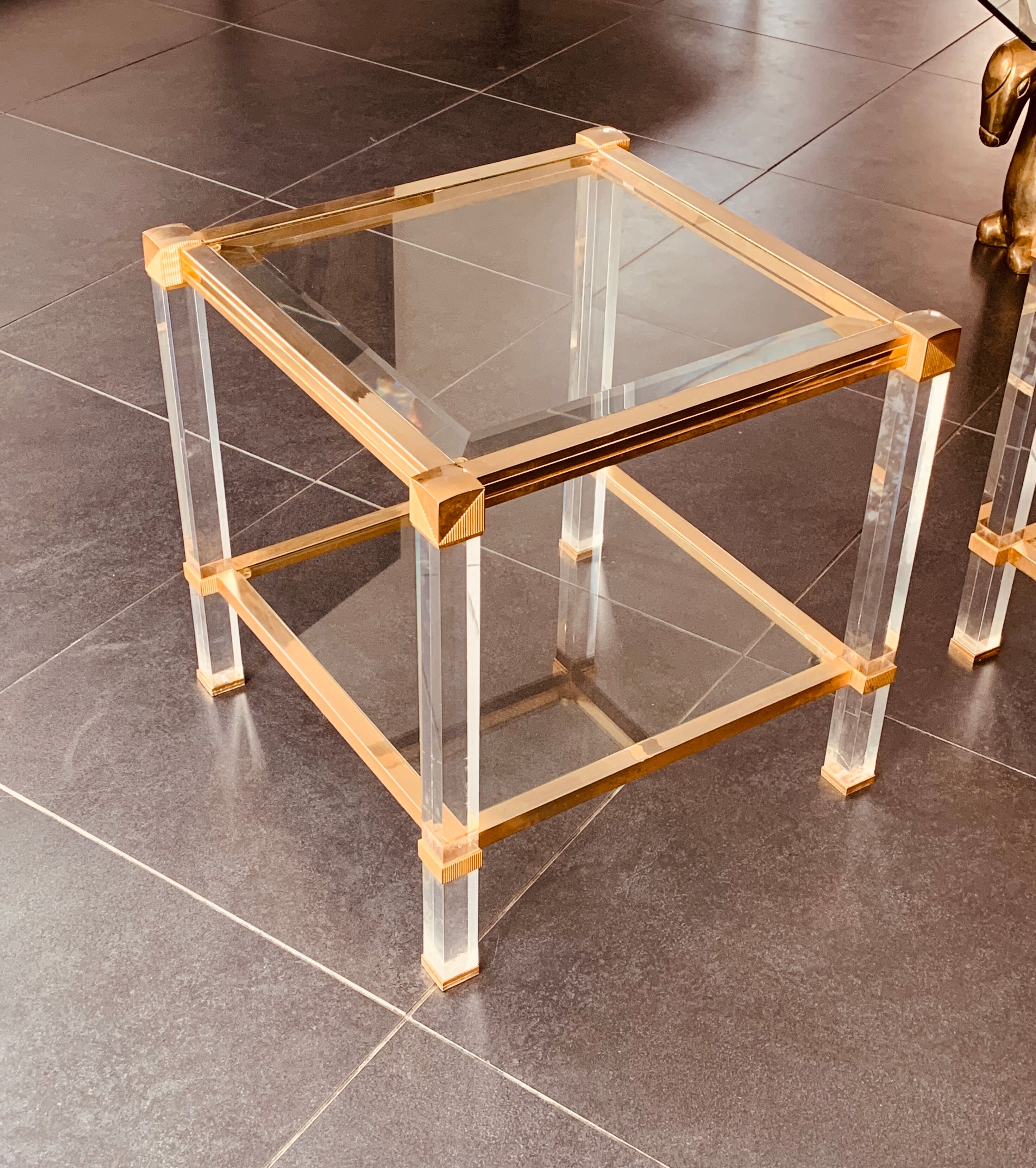 Paire de tables verre laiton circa 1970