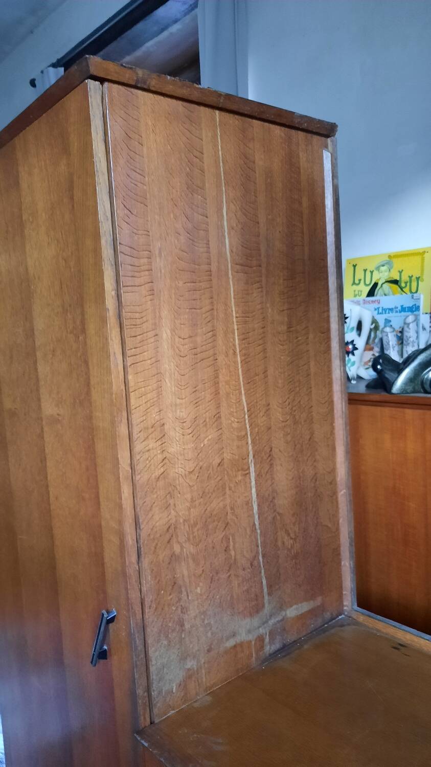 Armoire asymétrique