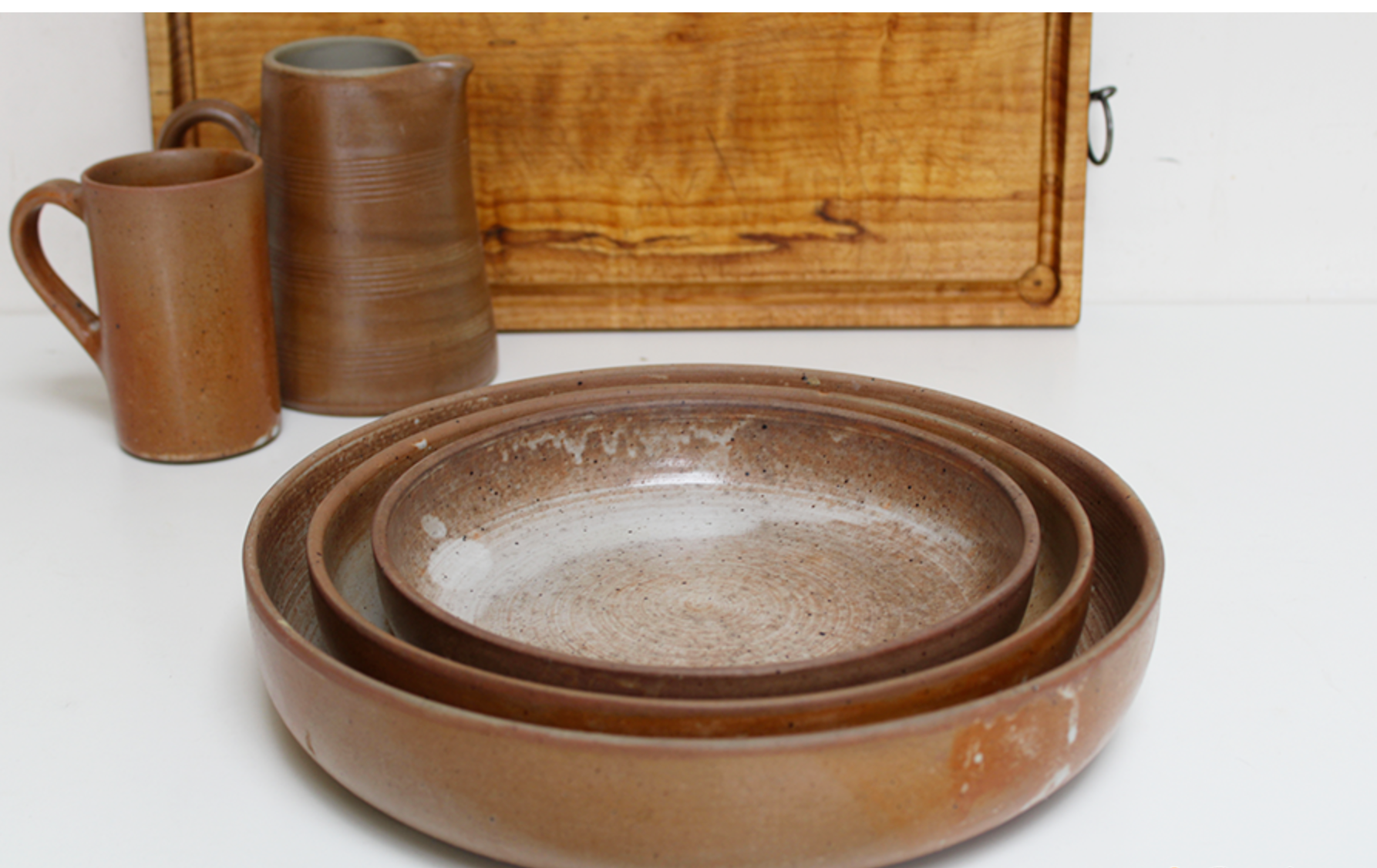 Set of trundle sandstone dishes