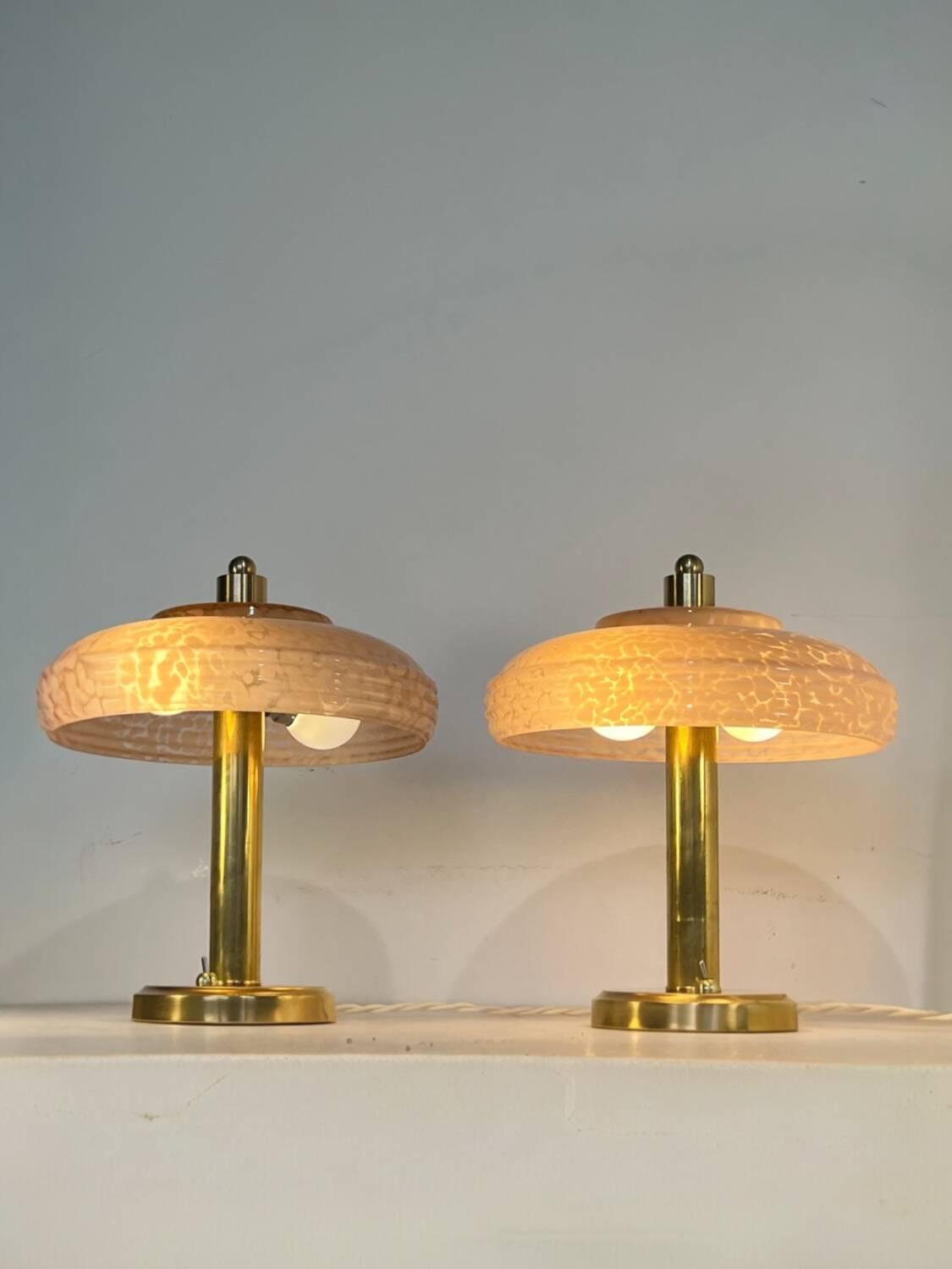 Pair of mushroom bedside lamps, pink Clichy glass.