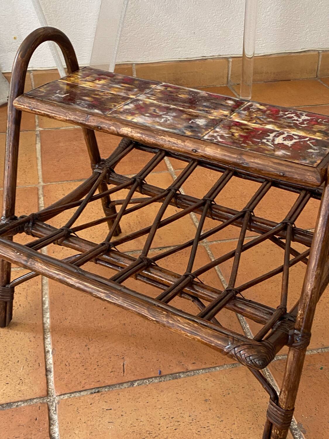 Rattan magazine rack, shelf with ceramic tiles R. Capron