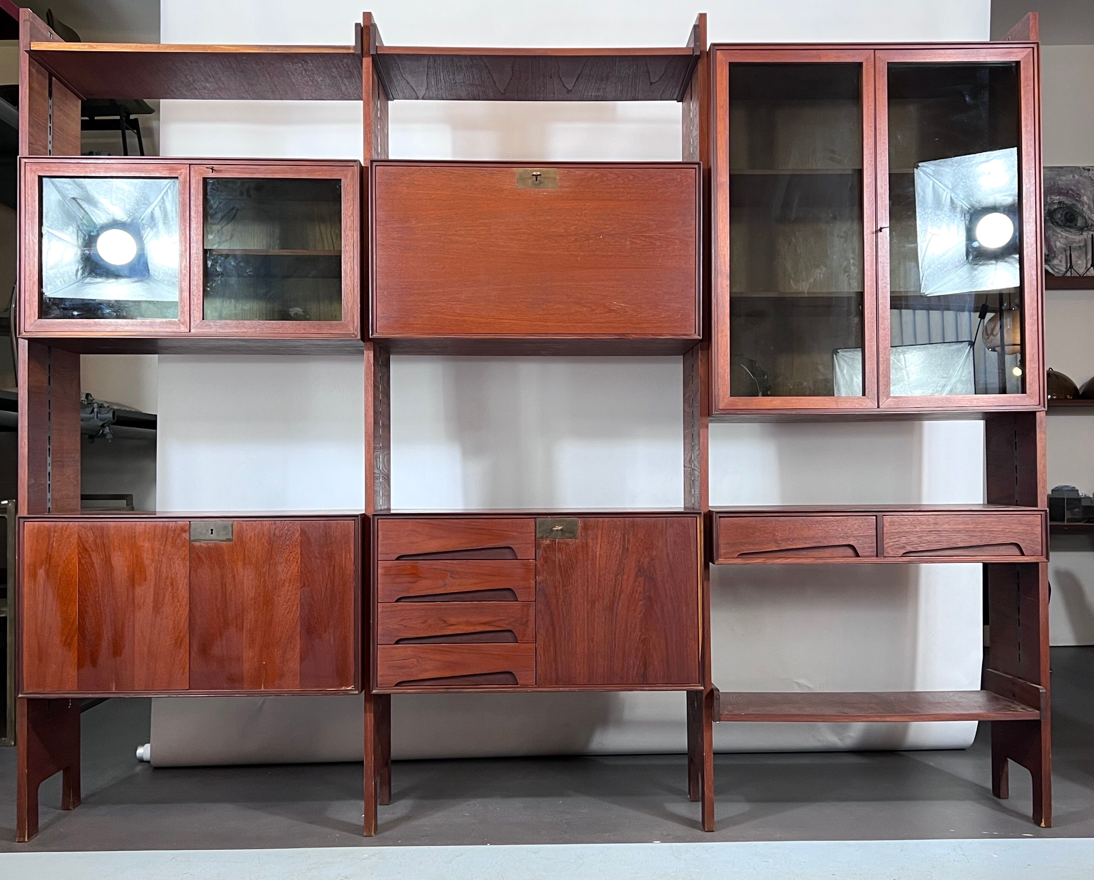 Mid-Century Modular Bookcase by Edmondo Palutari for Dassi, Italy, 1950s