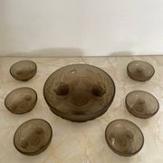 Saladier et ramequins verre fumé signés Muller frères.