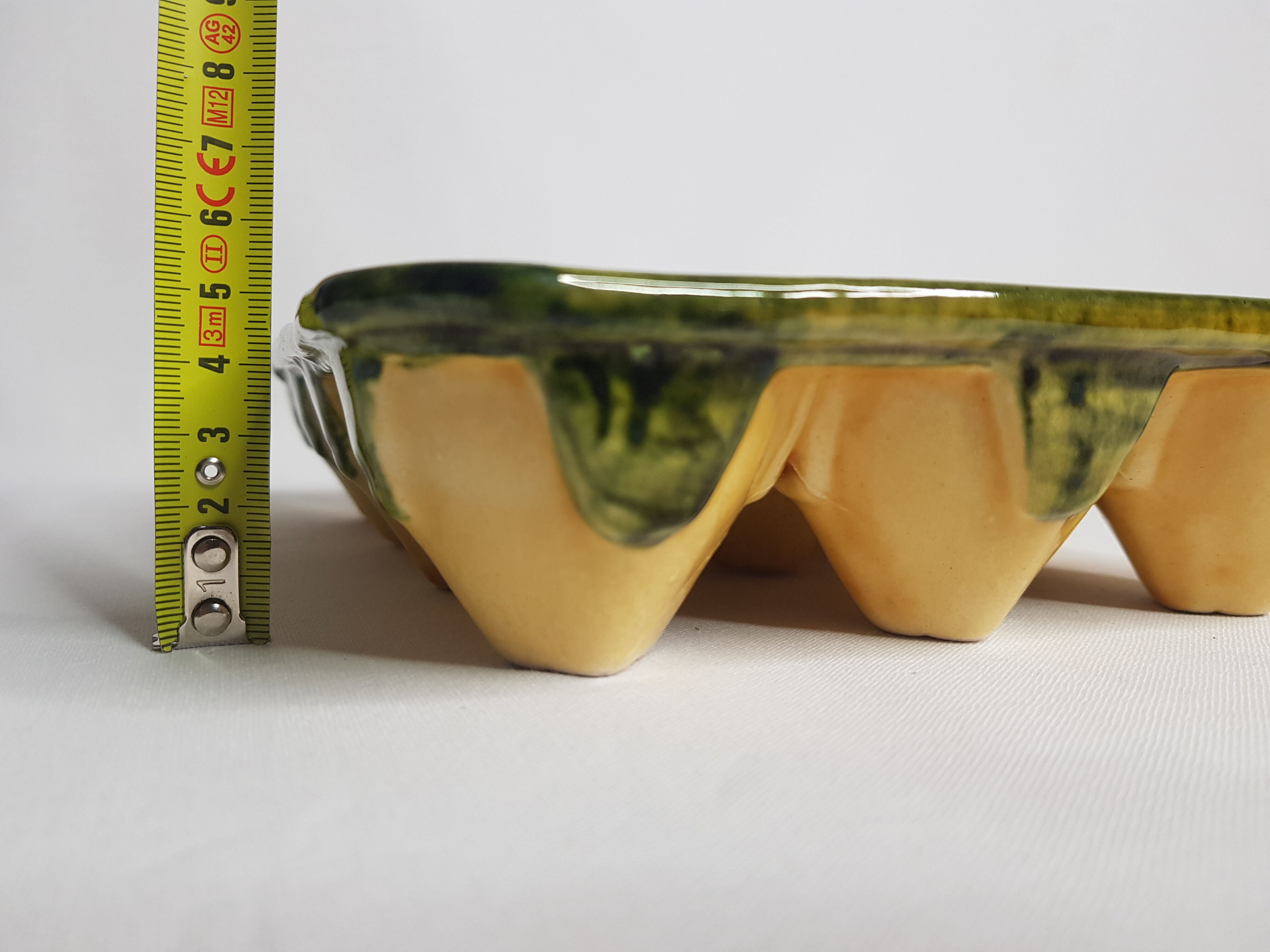 Ceramic egg display dish for 12 eggs