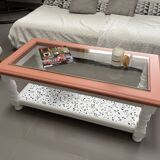 Refurbished vintage coffee table with laminated safety glass