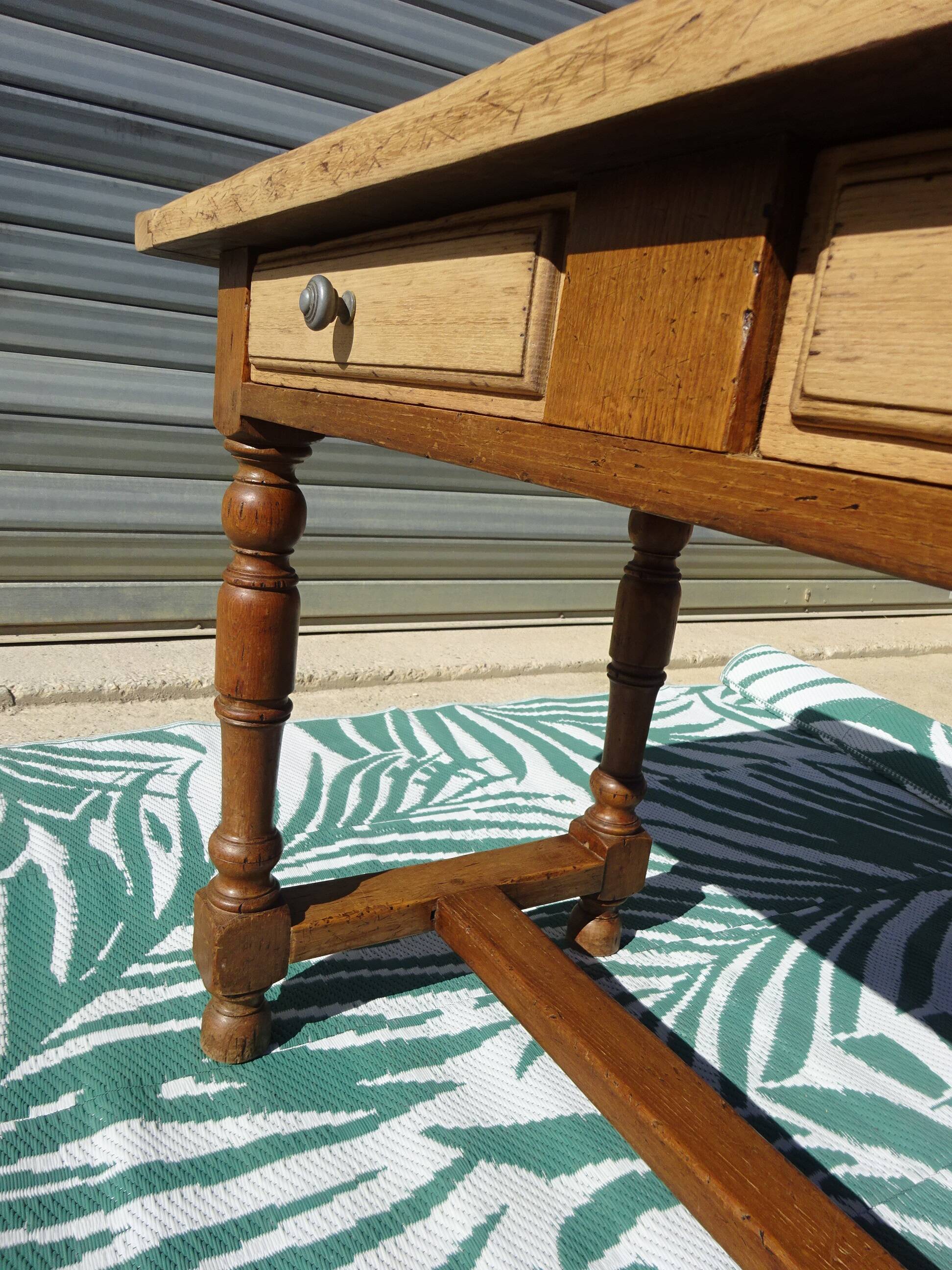 Oak solid wood desk