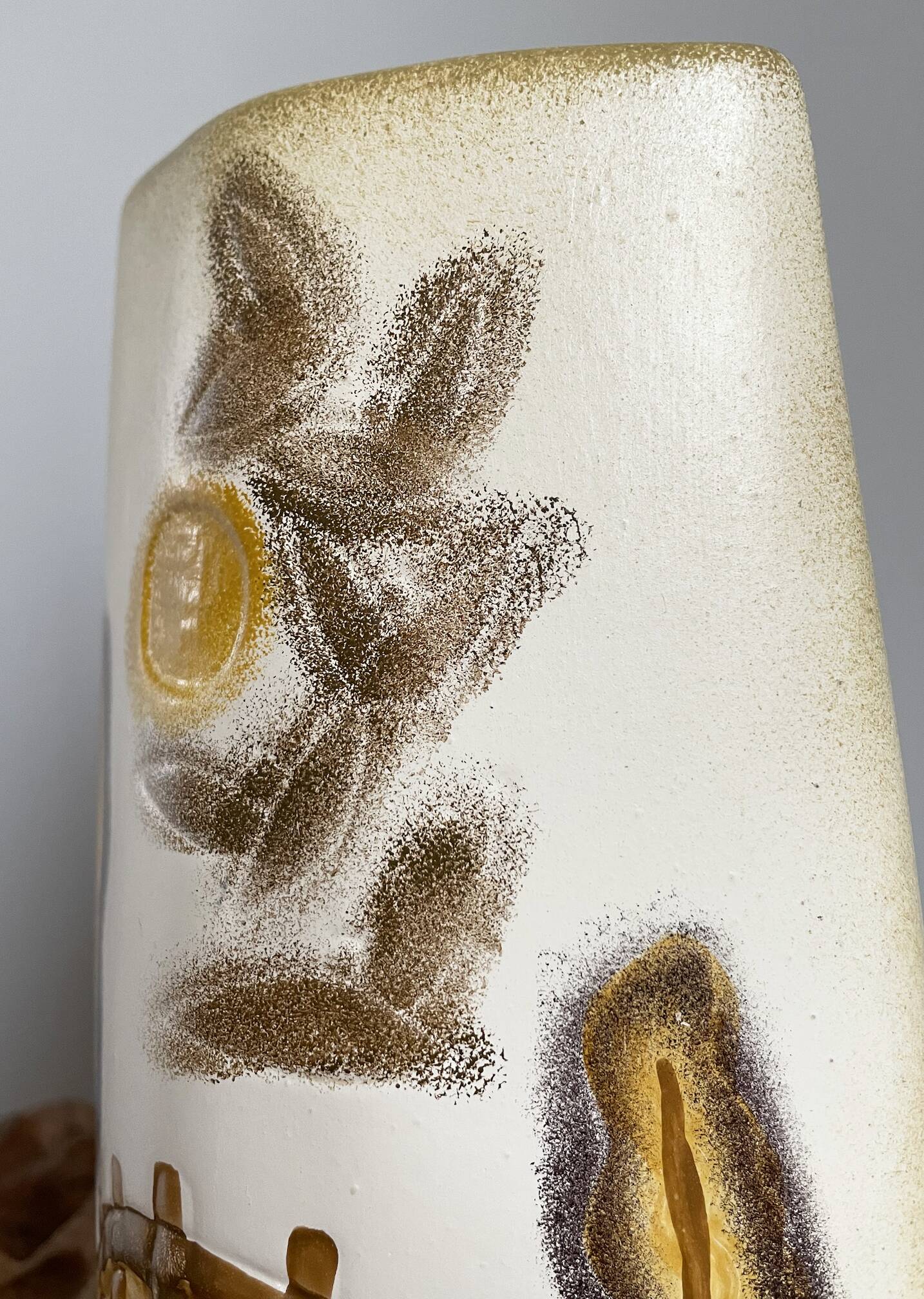 Beige-Yellow Chinese Ceramic Vase with Tactile Design Depicting Houses, Sun, Trees and Countryside