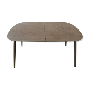 Table extensible en céramique