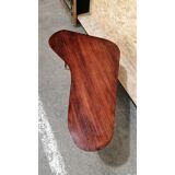Boomerang tripod table