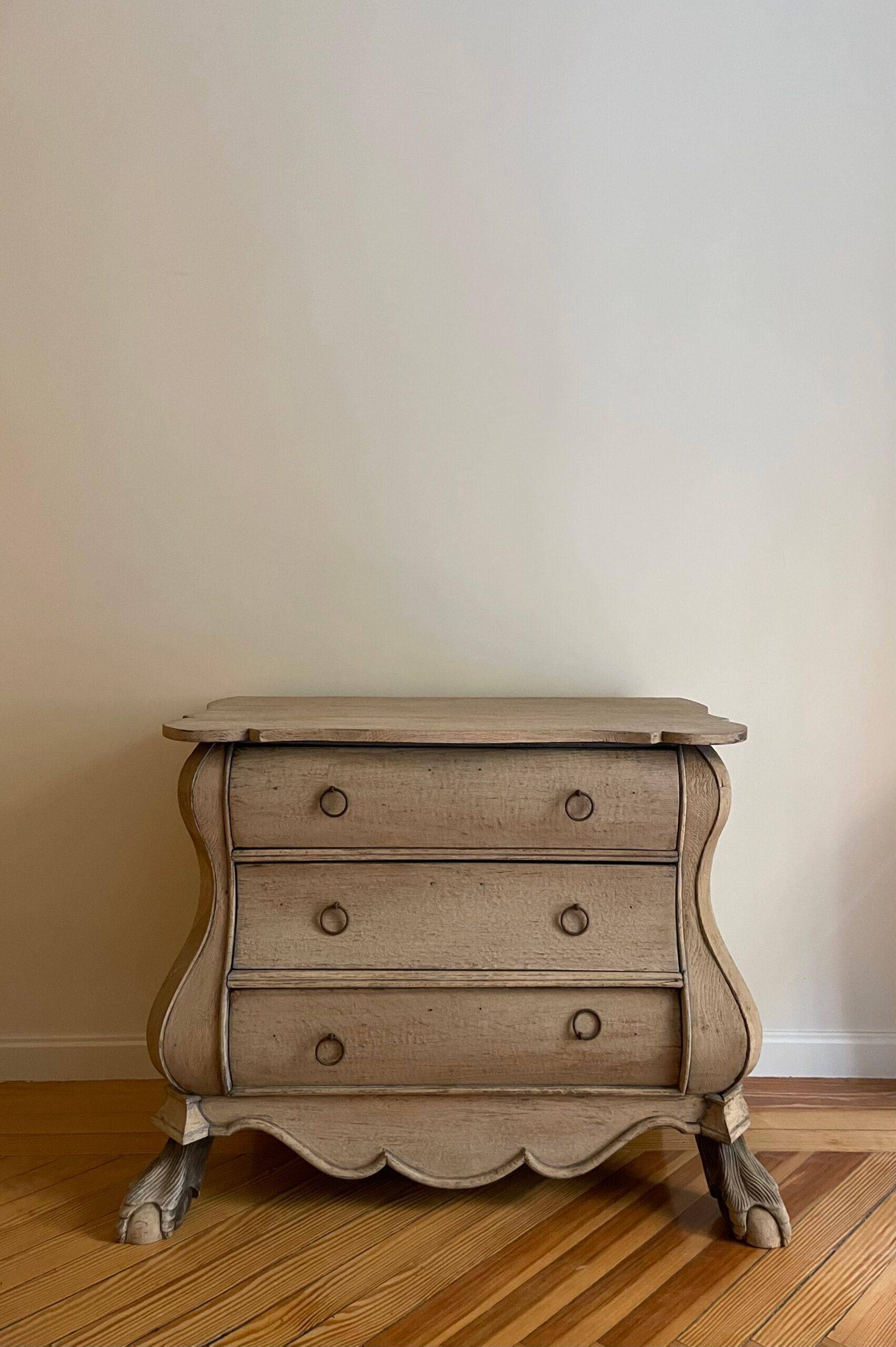 18th century Dutch chest of drawers
