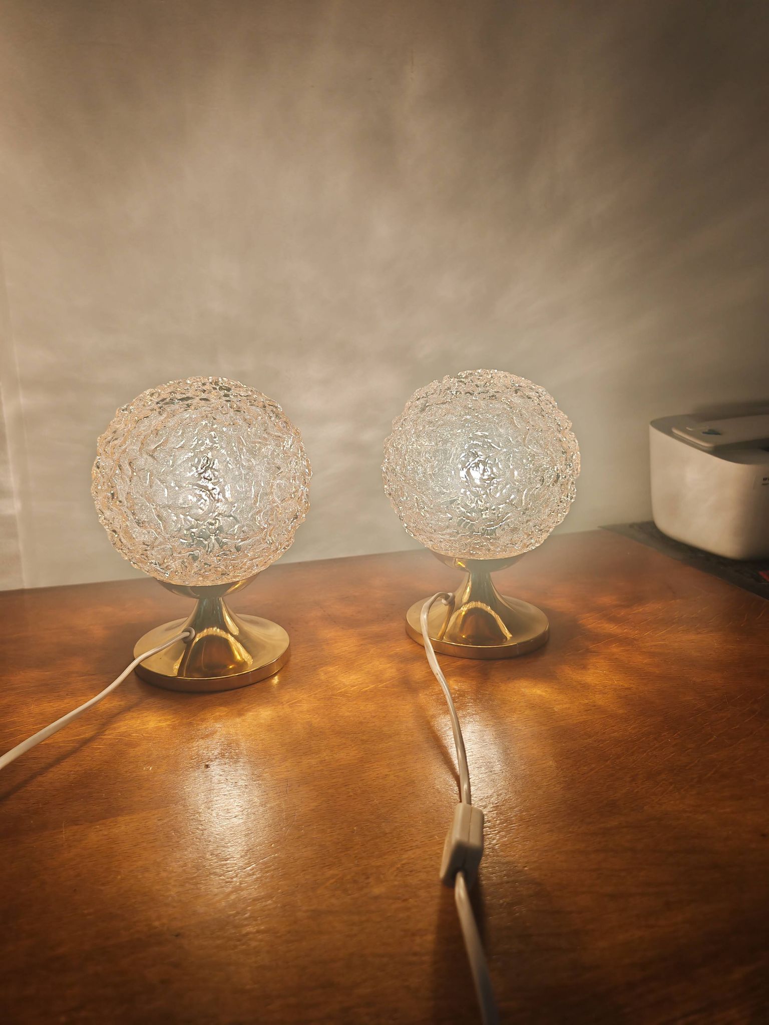 Pair of Space Age table lamps from the 70s – German design – Frosted glass "Ice"