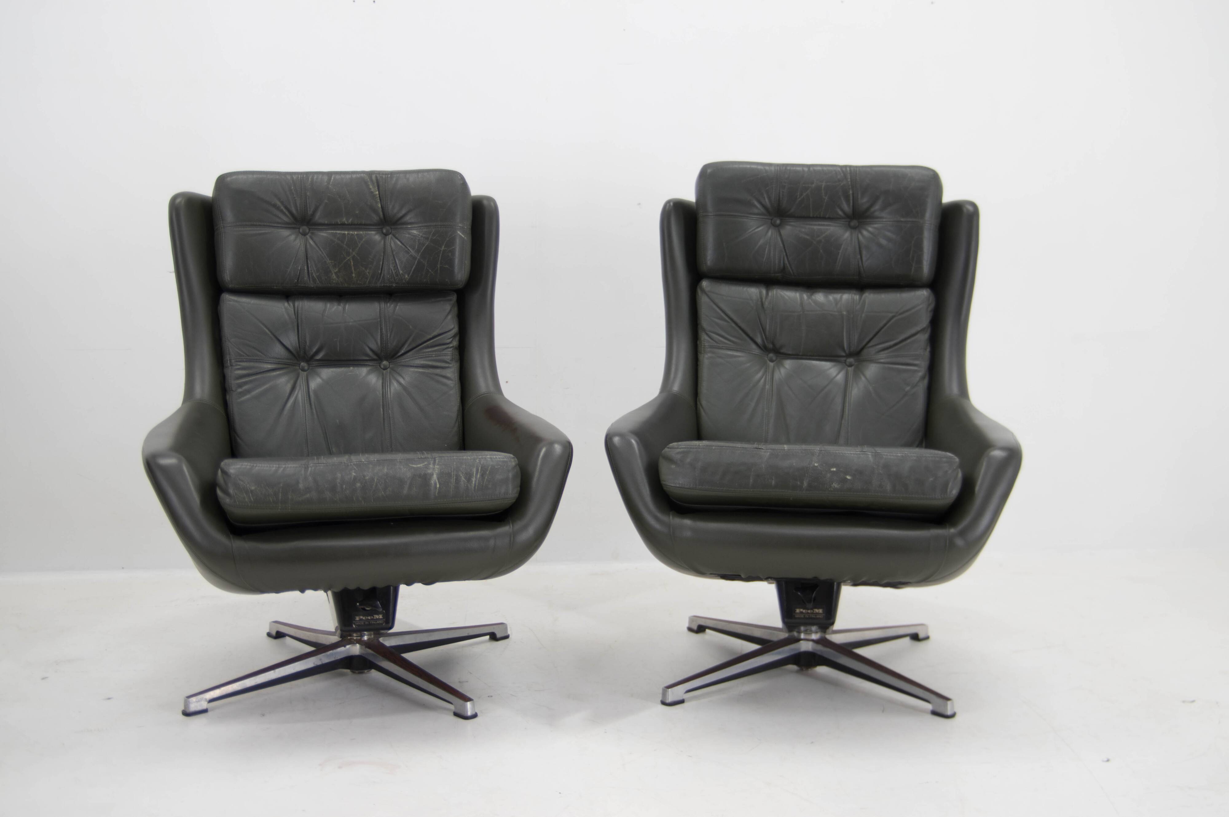 Set of Two Midcentury Swivel Rocking Leather Armchairs, Peem, Finland, 1970s