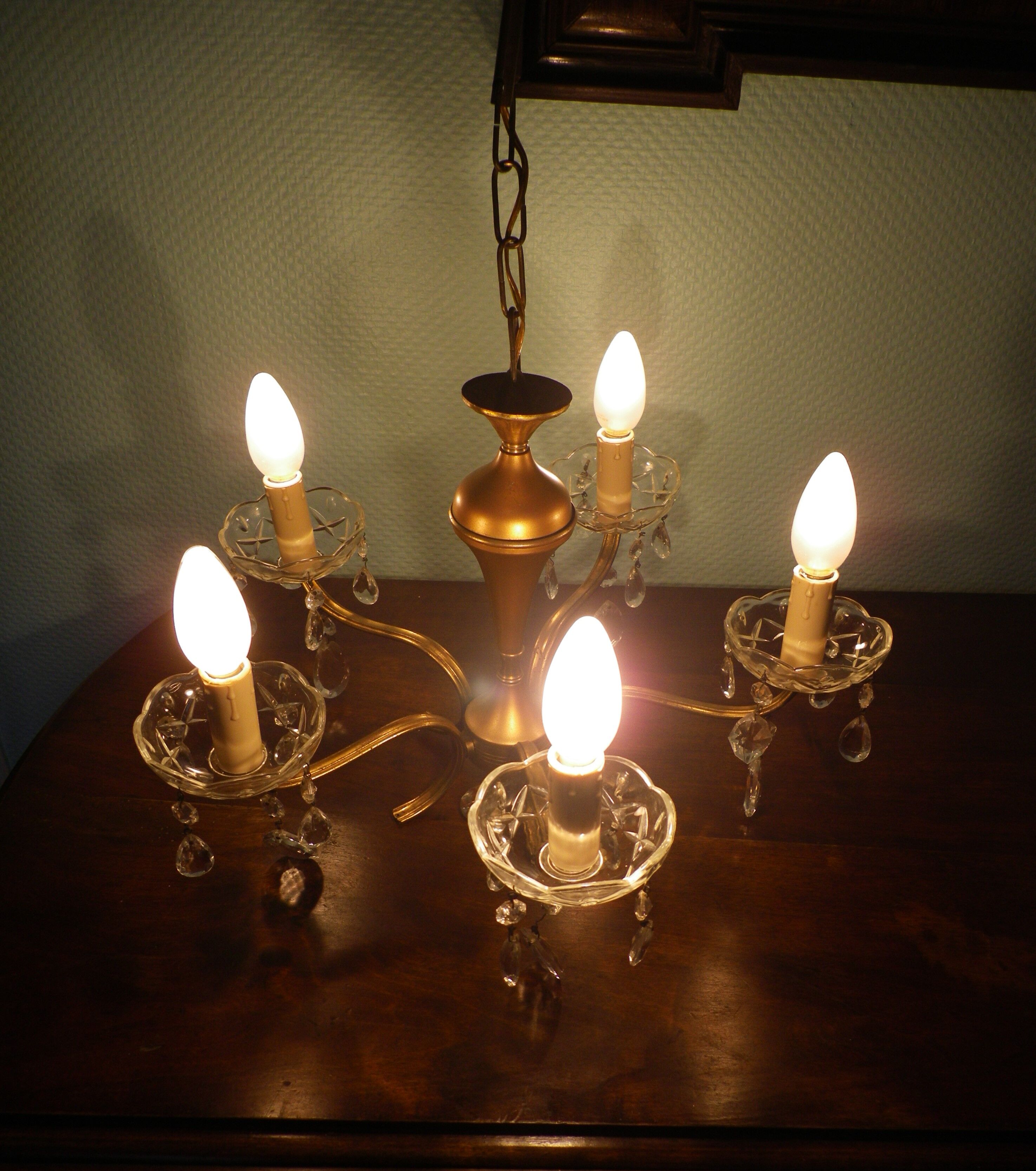 Suspension 5 lights, gold metal, glass cups with glass grapevines