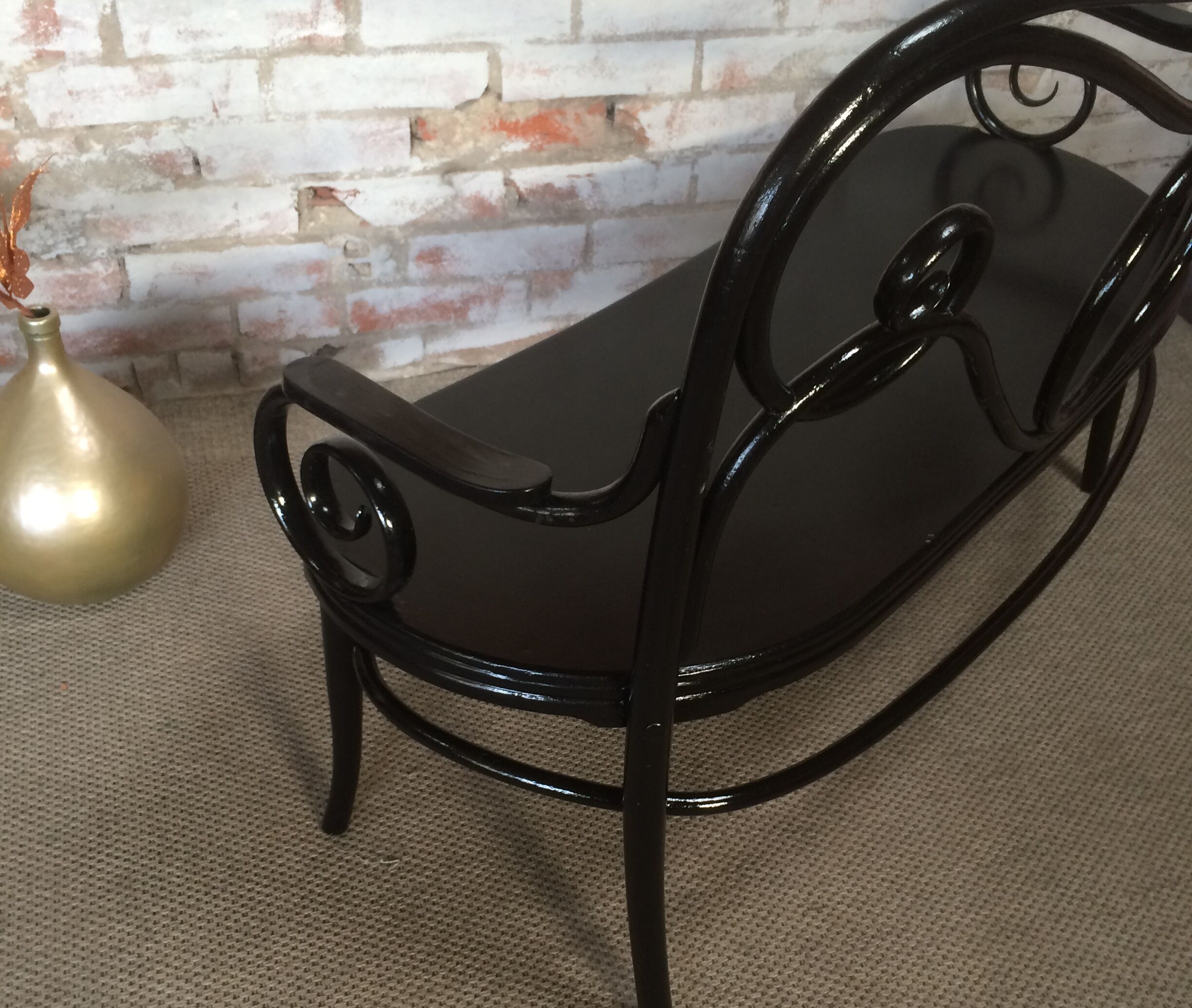 Banquette Thonet laqué noir