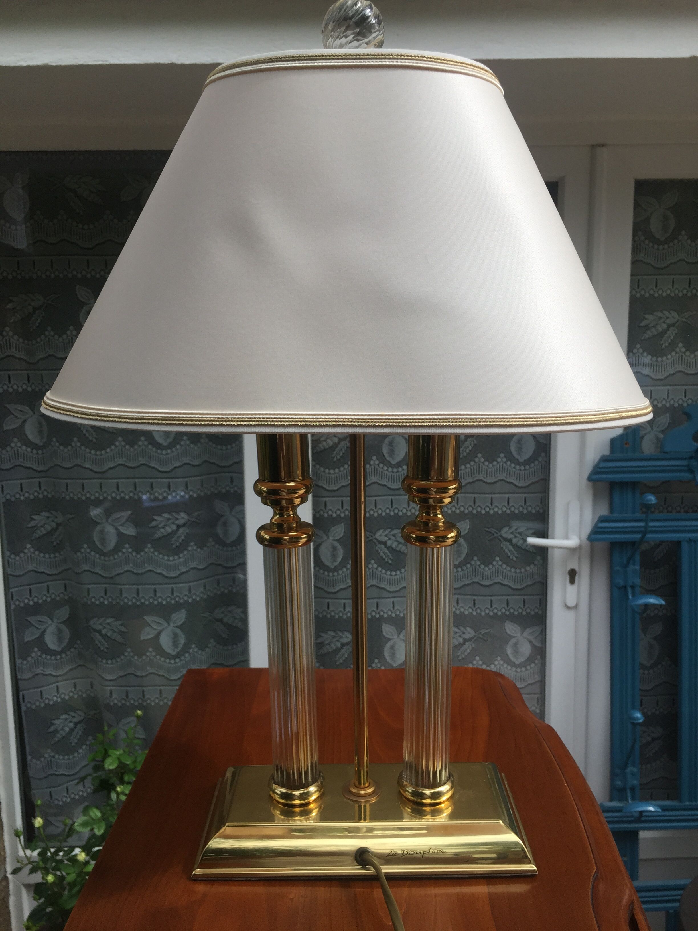 Lampe modèle Lussac de la marque Le Dauphin 1970