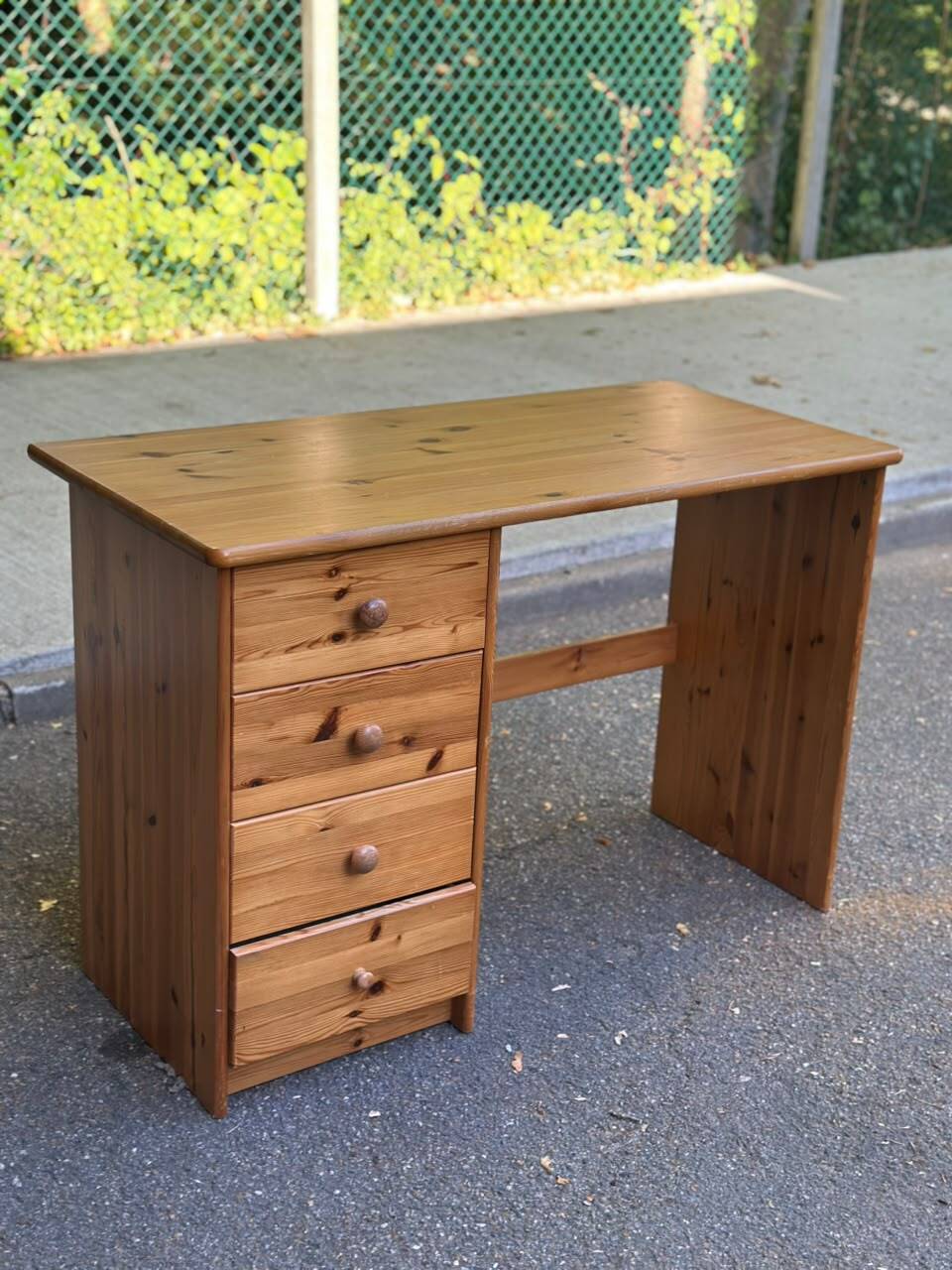 Solid pine desk with a 4-drawer unit — Scandinavian / chalet style