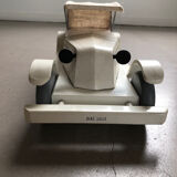 Lacquered wooden car and Vilac Aroutcheff fabric