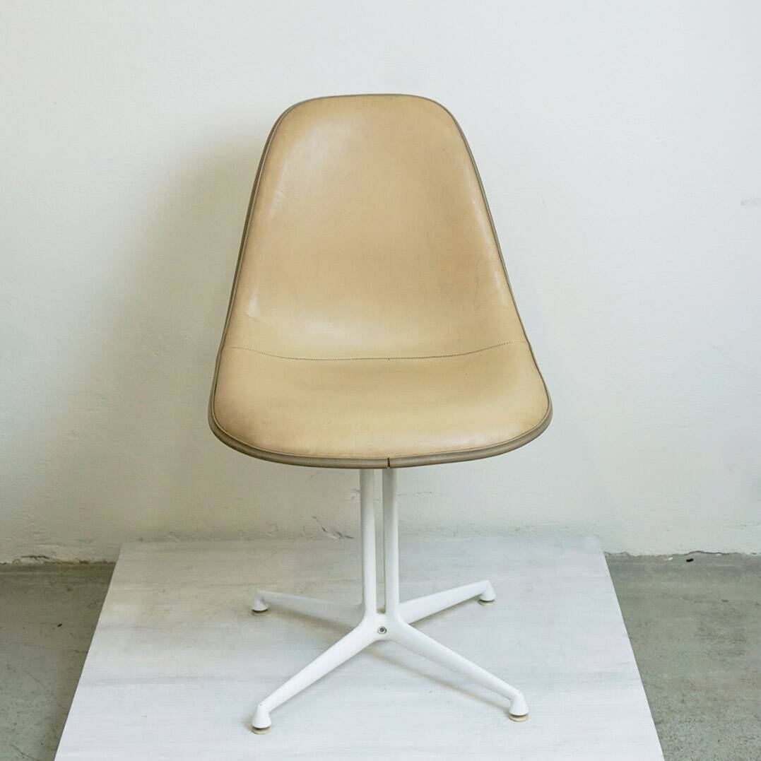 4 chairs La Fonda by Charles and Ray Eames for Herman Miller