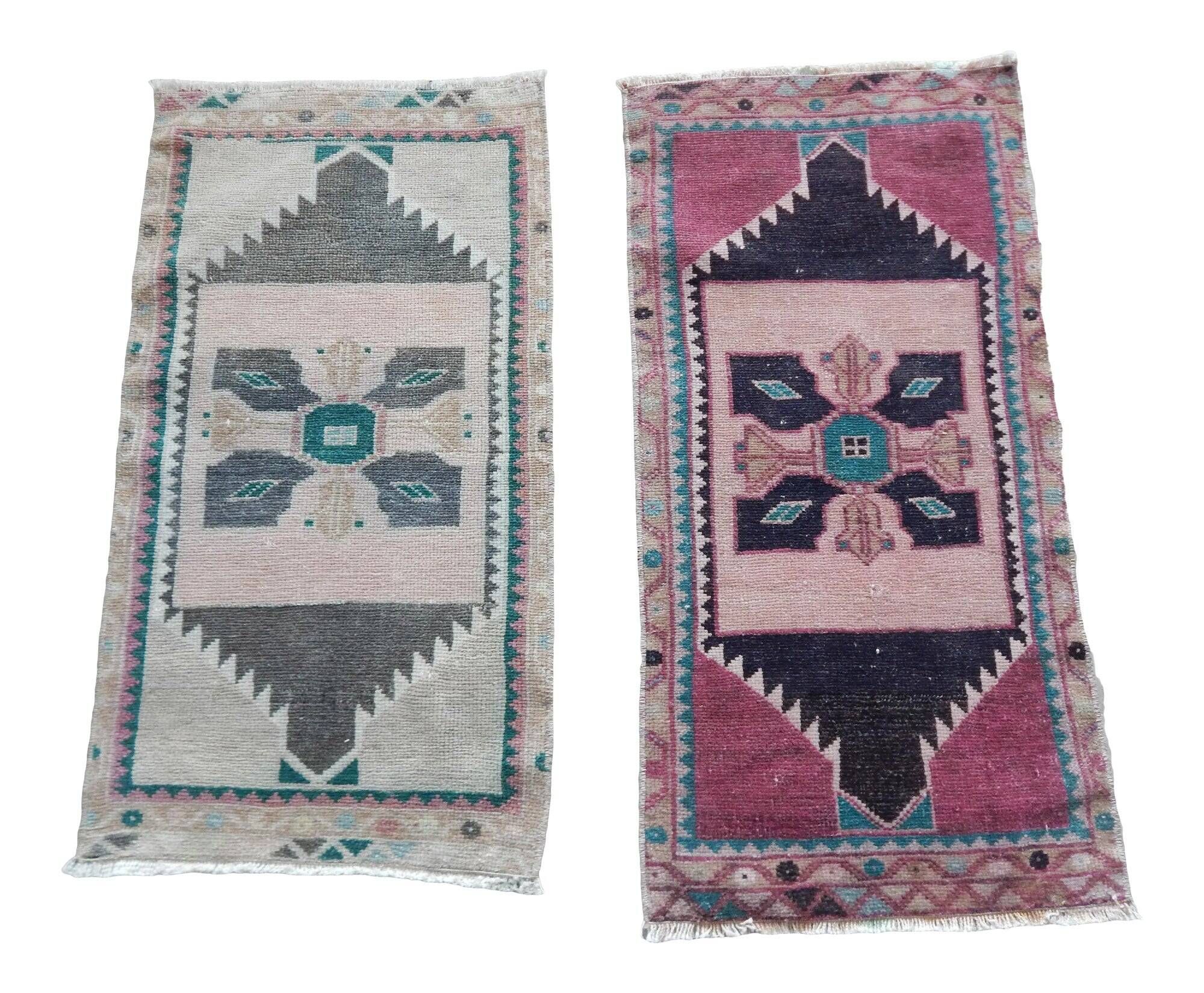 Set of 2 vintage handmade Turkish rugs 49x89 cm