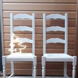 2 chaises anciennes en bois et paille, restaurées