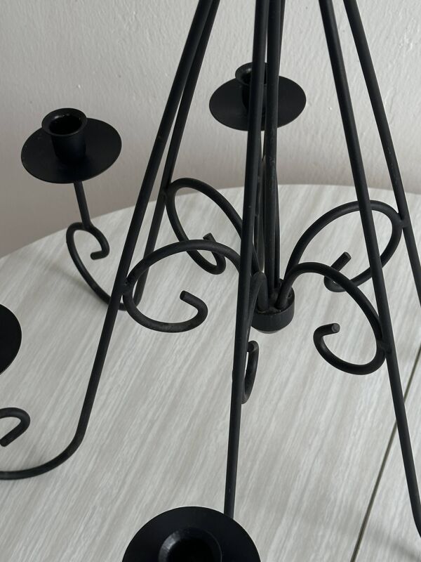 Chandelier suspendu en métal noir