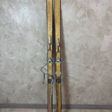 Old pair of skis