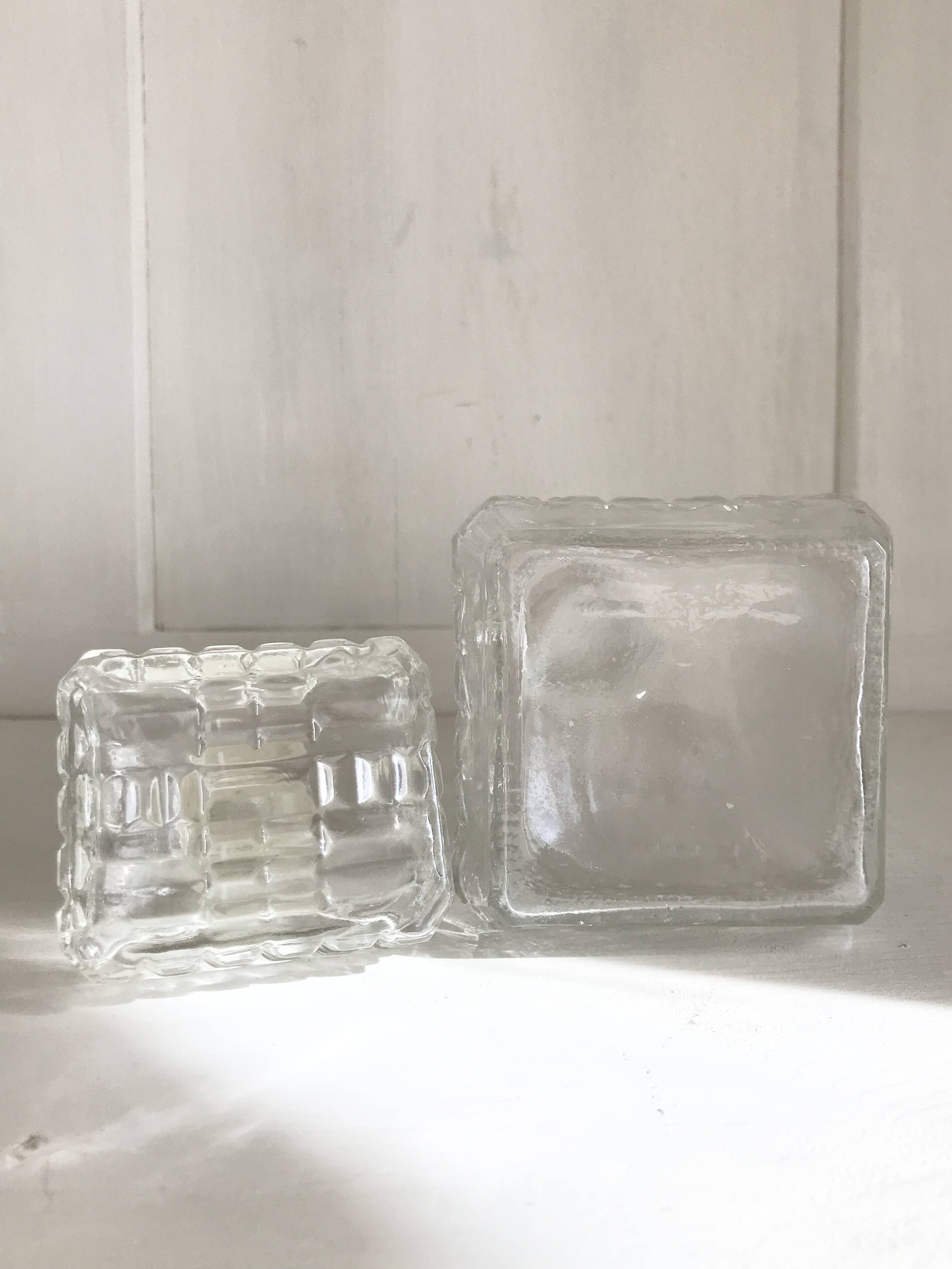 Glass whiskey decanter