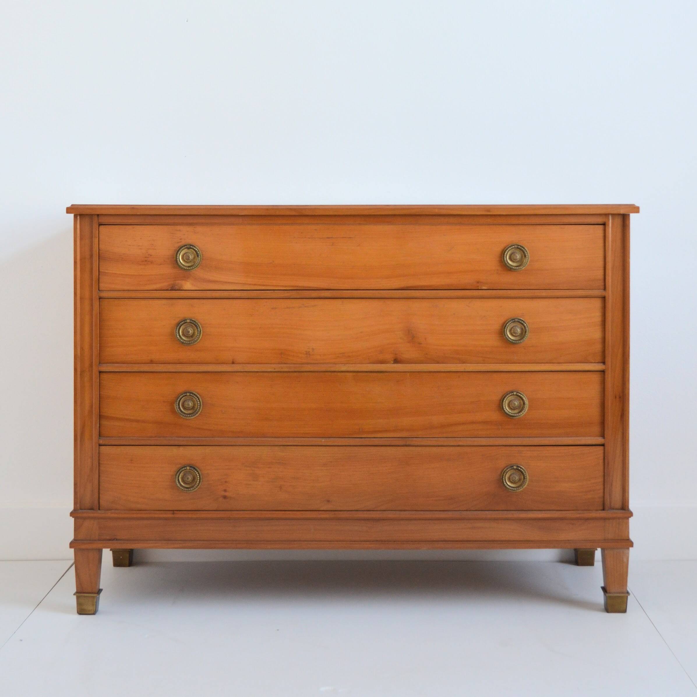 1960 vintage chest of drawers with 4 drawers