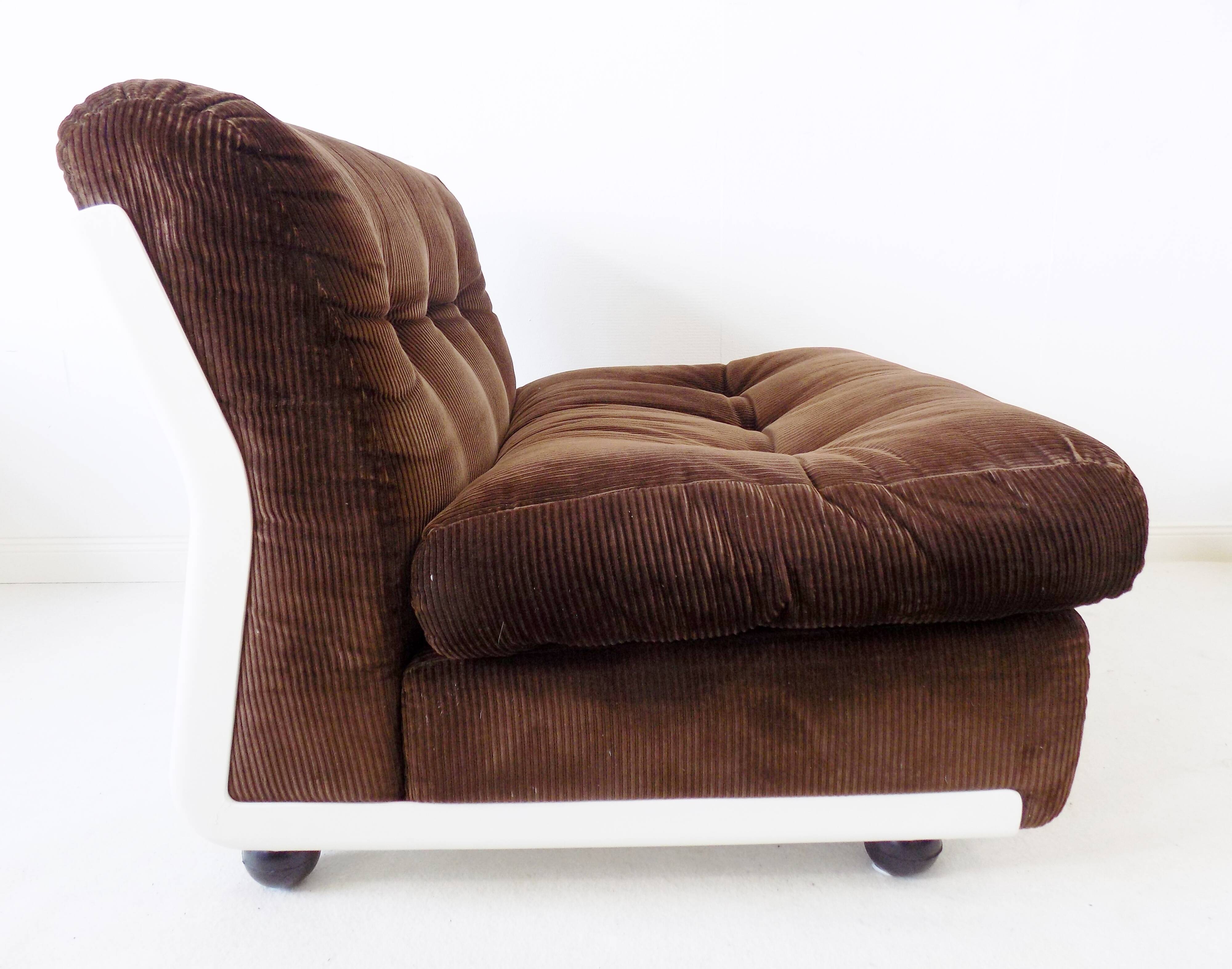 Set of 4 brown Amanta lounge chairs by Mario Bellini for C&B Italia
