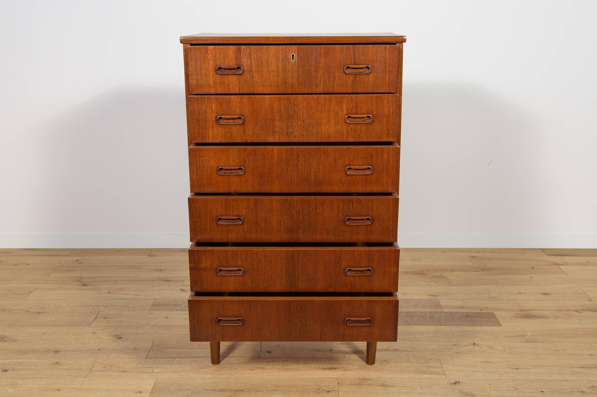 Commode en teck du milieu du siècle, Danemark, années 1960