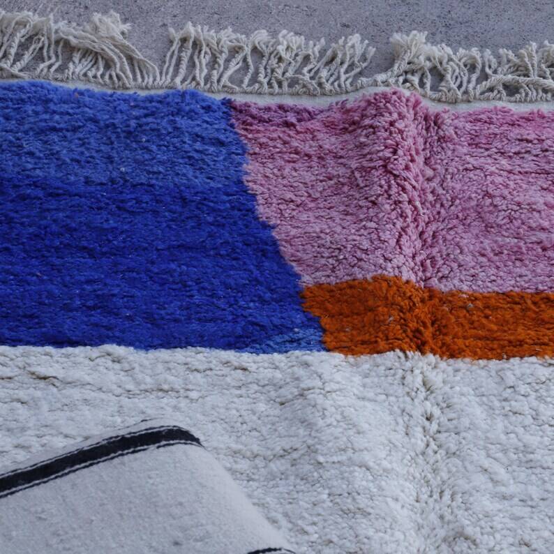 Handmade Moroccan rug 250cm x 150cm