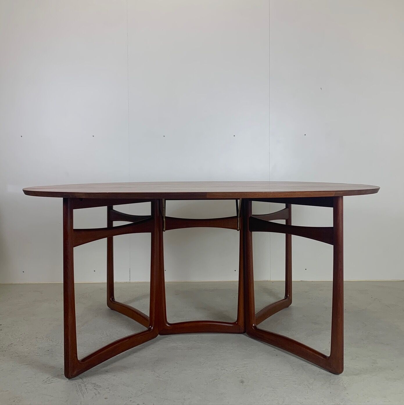 Drop leaf dining table model 20/59 by Peter Hvidt & Orla Mølgaard Nielsen, Denmark, 1950s