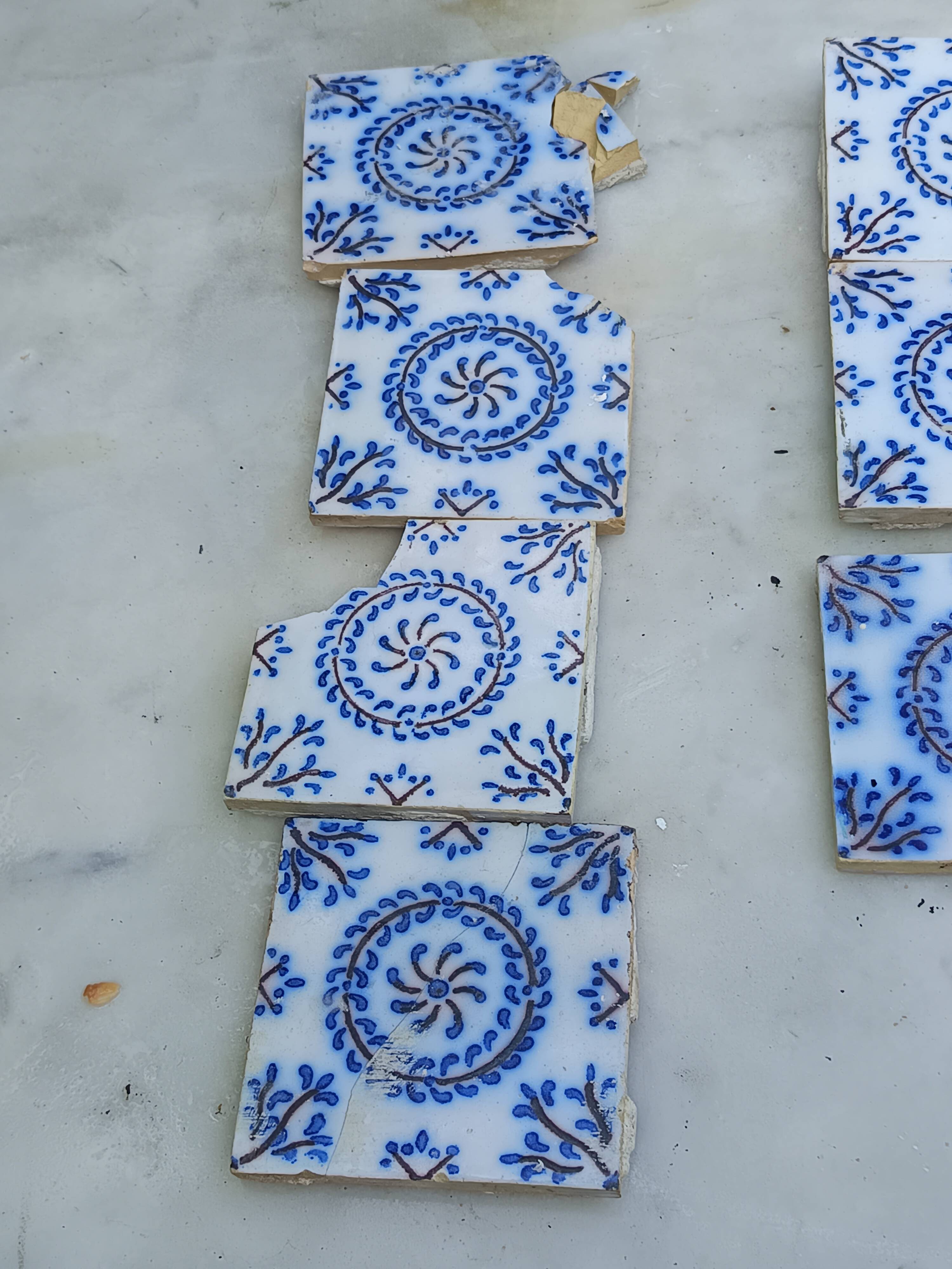17 old tiles from Desvres Fourmaintraux-Courquin – 11 × 11 cm 19th century