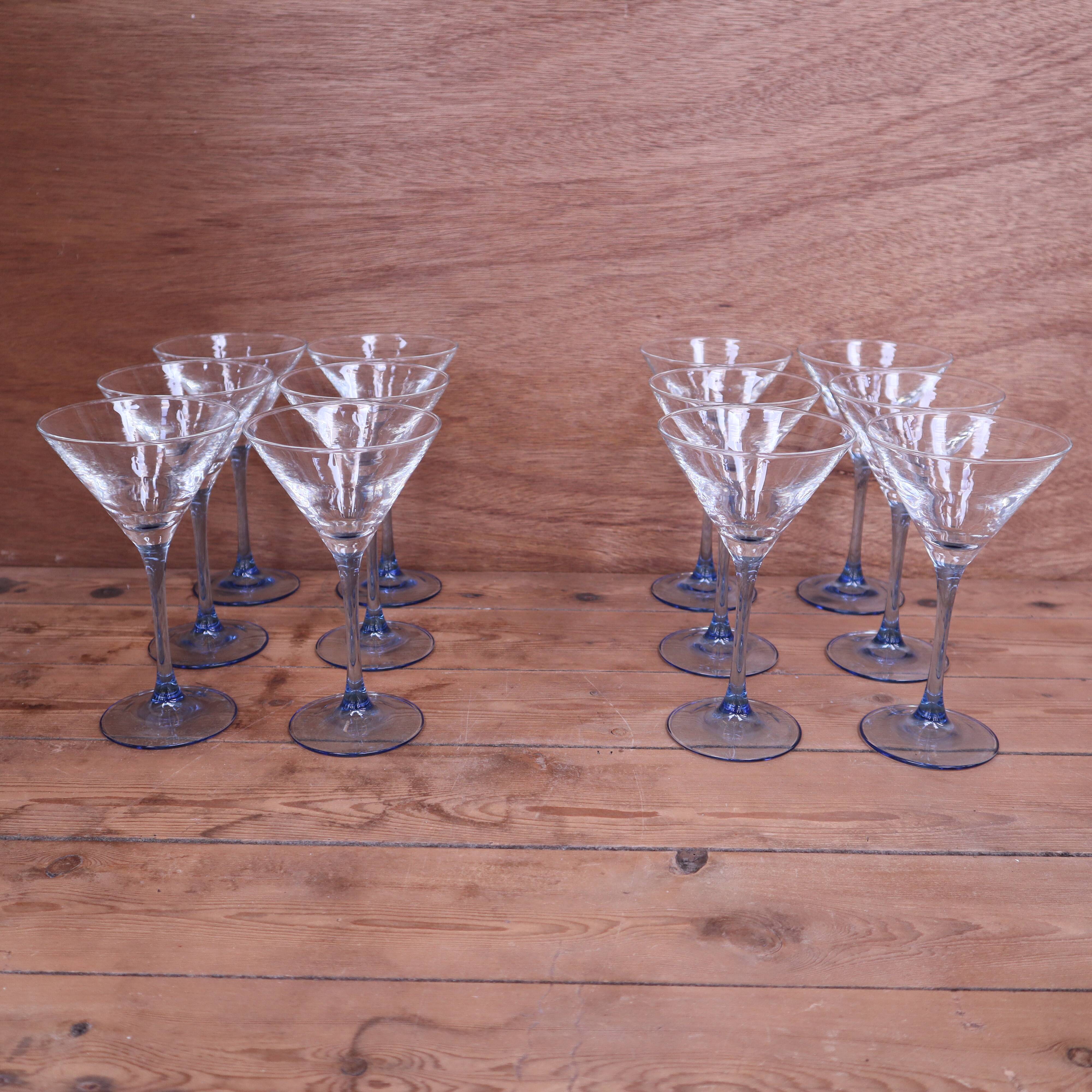 6 Luminarc cocktail glasses with azure blue stems.