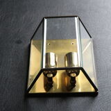 Wall sconce in brass and glass