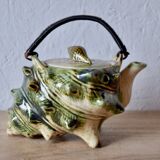 Vintage tea service in glazed ceramic - shape of conchs or shells