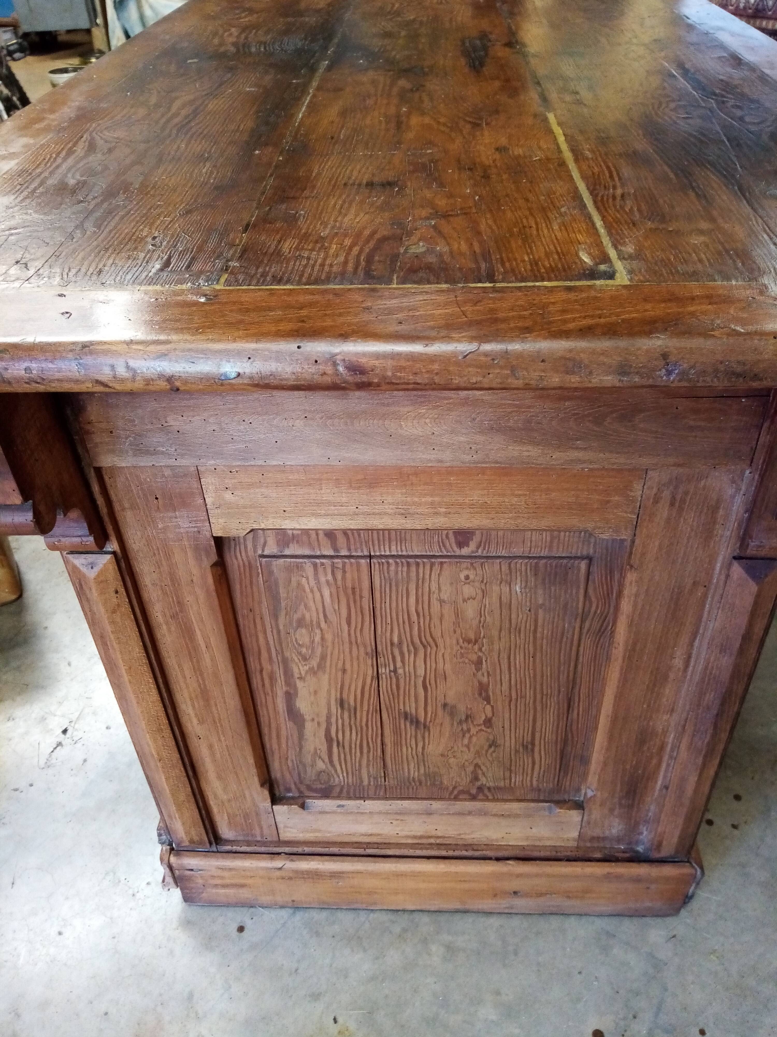Bank of commerce, counter