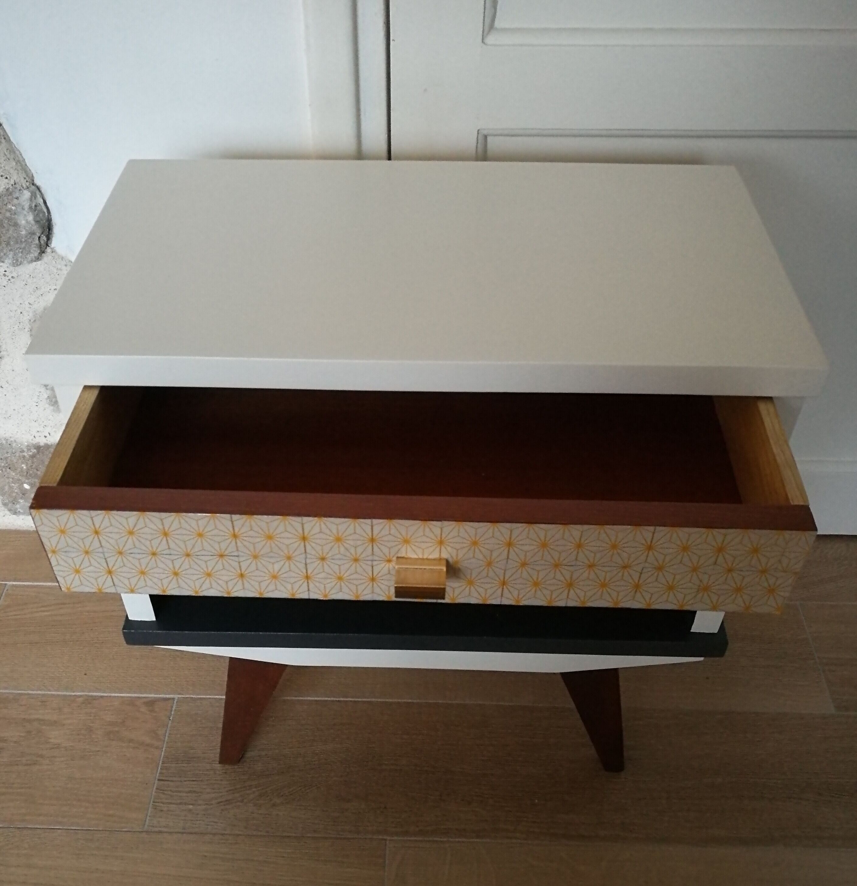 Vintage bedside revisited