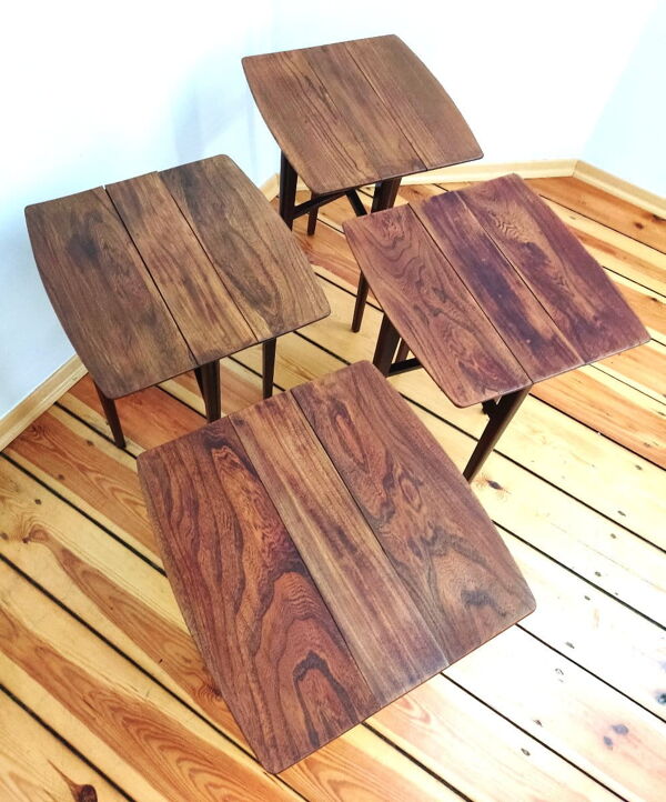 Ensemble de cinq tables d’appoint, Tchécoslovaquie, années 1960