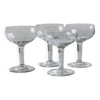 4 crystal glasses.