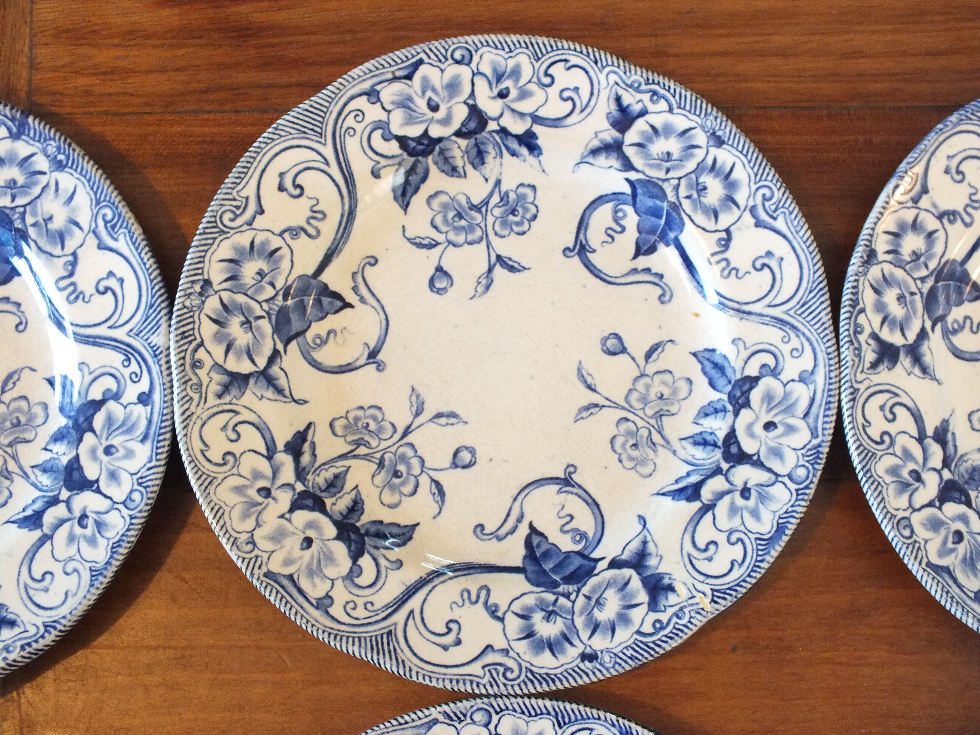 6 assiettes à dessert Creil et Montereau service Flora