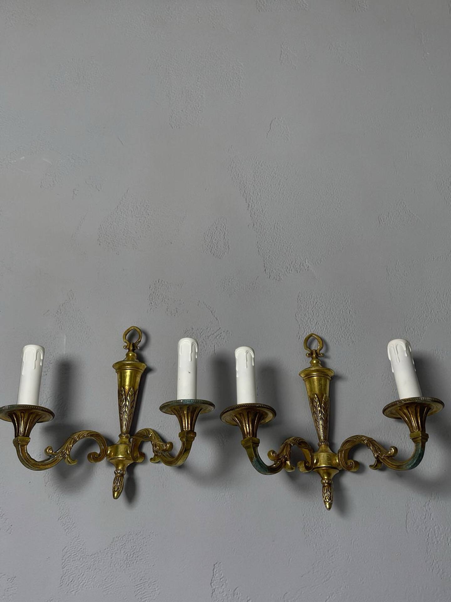 Pair of vintage gold wall sconces – Louis XVI style – 2 arms of