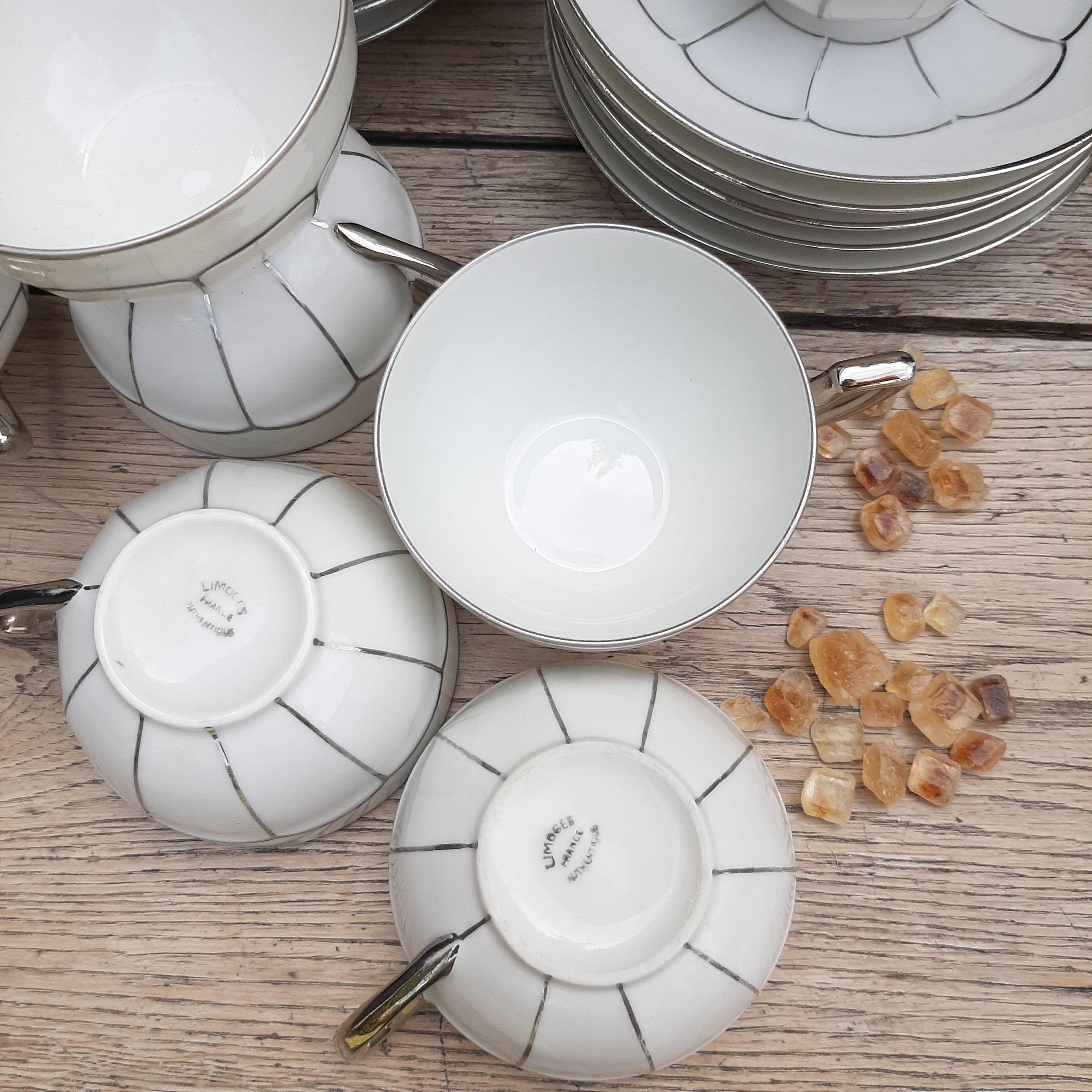 Tea cups and saucers Porcelain Art Deco